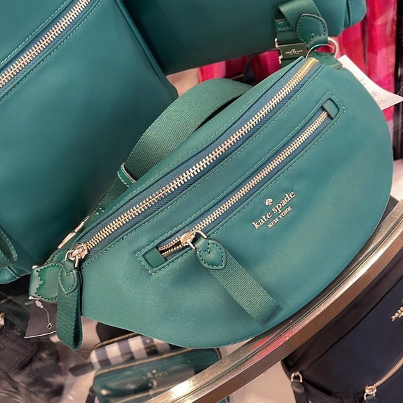 Kate Spade Chelsea Nylon Belt Bag Fanny Pack
Color: Deep Jade
NWT - Picture 10 of 16